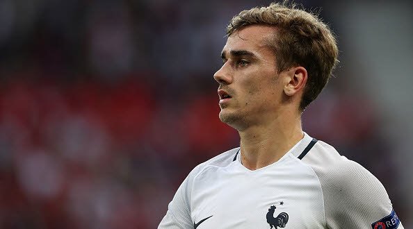 Гризманн продлил контракт с Атлетико