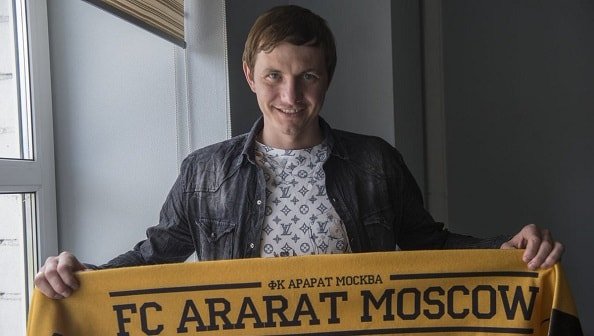 Павлюченко стал игроком ФК Арарат