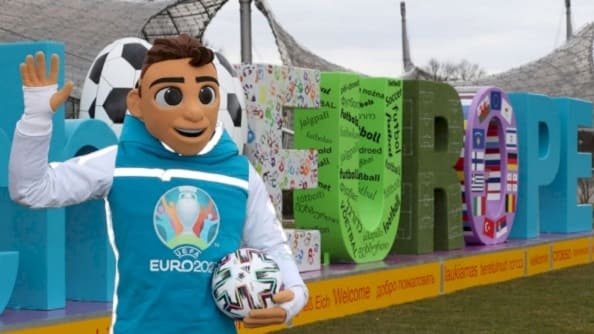 UEFA перенес чемпионат Европы-2020 на год