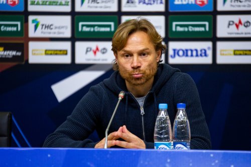 Валерий Карпин