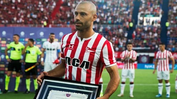 Хавьер Маскерано объявил о завершении карьеры