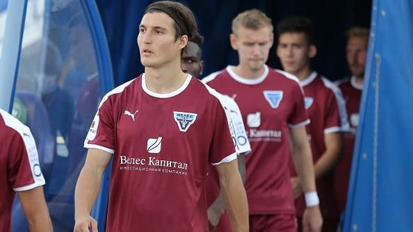 Несколько клубов РПЛ интересуются игроком «Велеса»