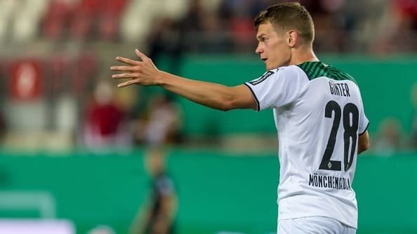 «Бавария» ведет переговоры по защитнику «Гладбаха»