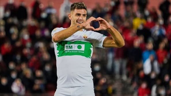 «Барселона» нацелилась на форварда «Эльче» Бойе