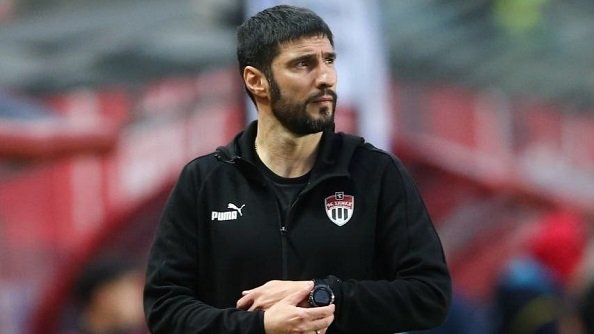 Гогниев покинул пост главного тренера «Химок»