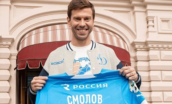Смолов продлил контракт с «Динамо»