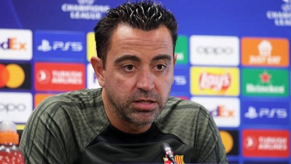 «Барселона» завершает оформление нового контракта Хави