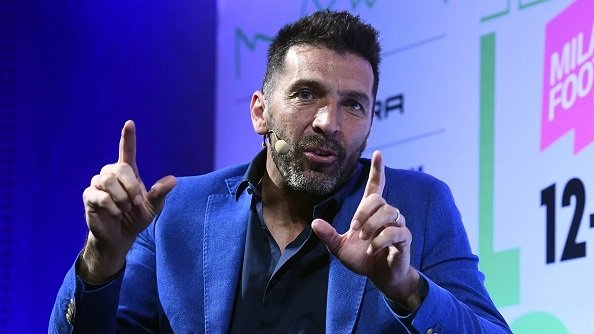 Буффон предложил изменить размеры футбольных ворот
