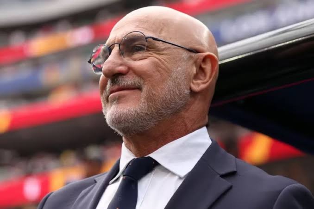 Луис де ла Фуэнте посетит церемонию France Football в статусе фаворита